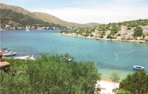 Stunning apartment in Grebactica with WiFi and 2 Bedrooms